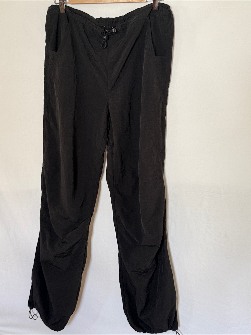 Sanctuary - Black women’s Drawstring Lightweight Pants - size XS